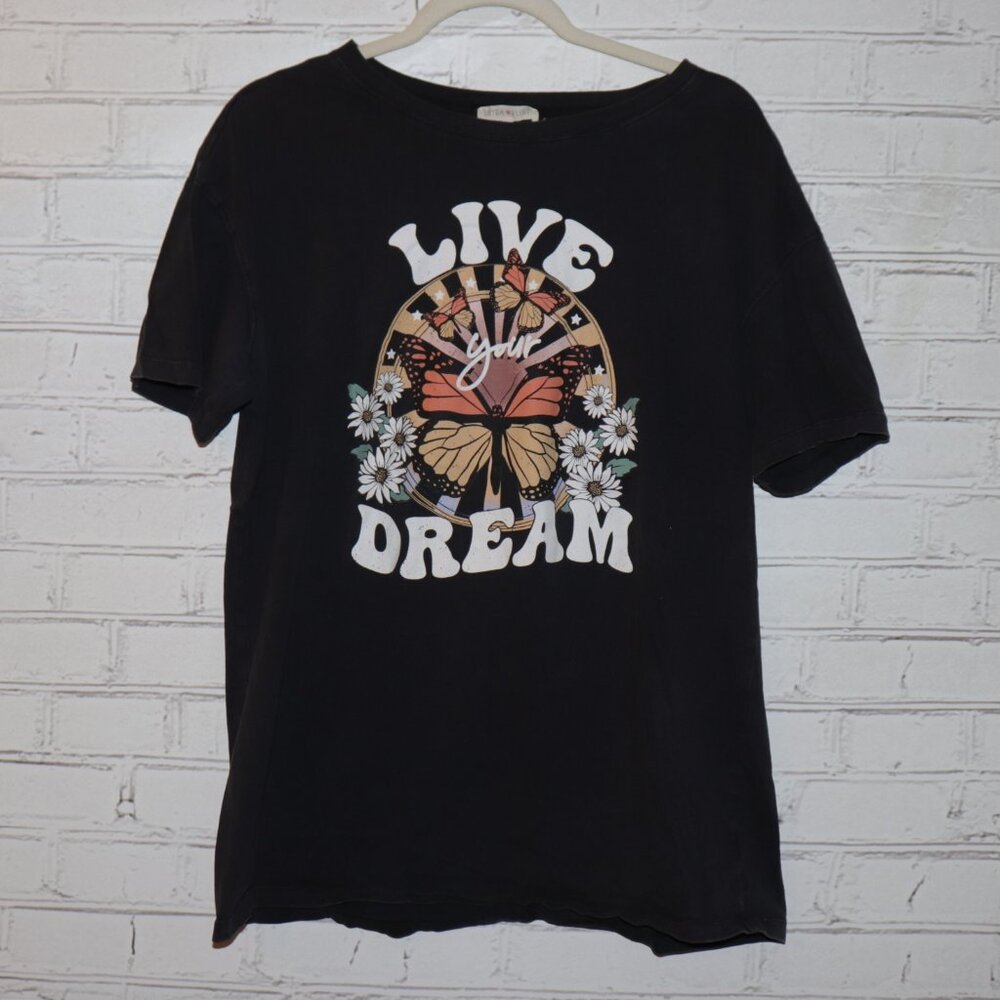 🦋 Ultra Flirt Graphic Tee – “LIVE your DREAM” – Butterflies & Stars – Size Smal